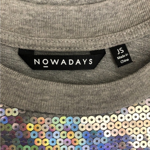 NWT - NOWADAYS 100% Cotton Gray Crew Neck Sweatshirt Silver Sequins - Size Jr. S - Picture 3 of 8